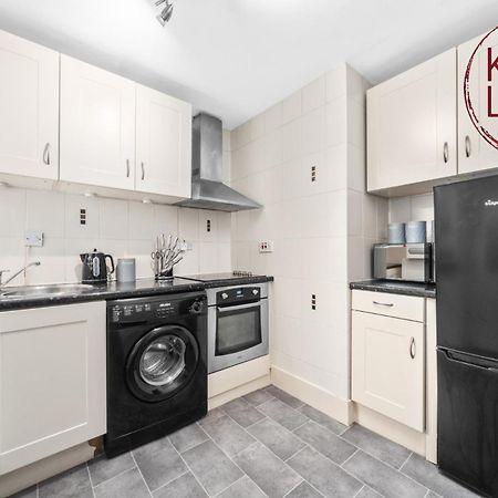 Garturk Apartment By Klass Living Коутбридж Екстериор снимка