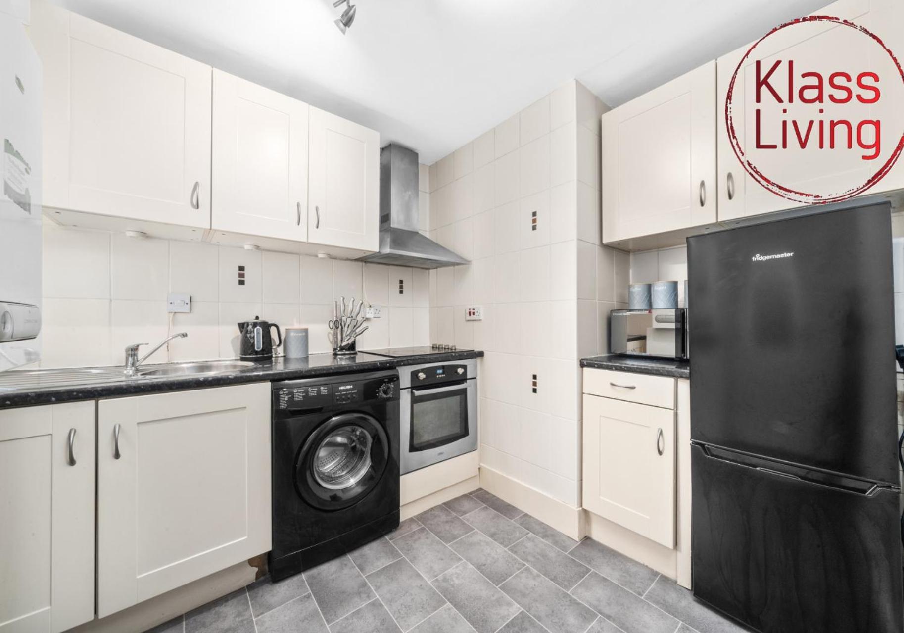 Garturk Apartment By Klass Living Коутбридж Екстериор снимка