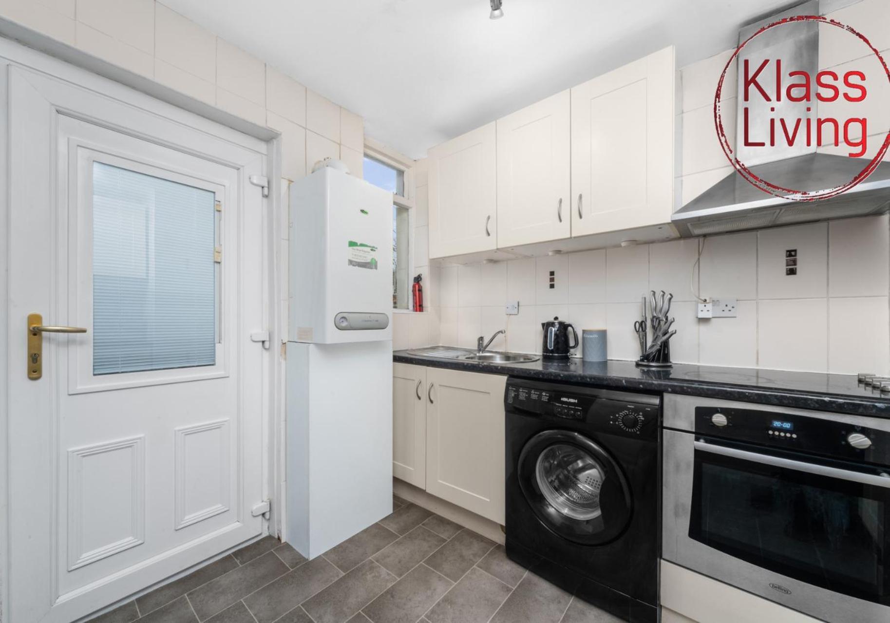 Garturk Apartment By Klass Living Коутбридж Екстериор снимка